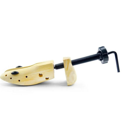 موسع الأحذية الخشبي