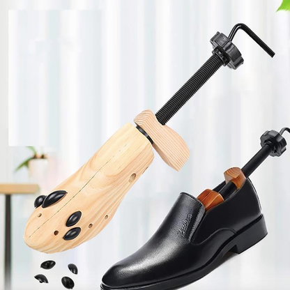 موسع الأحذية الخشبي